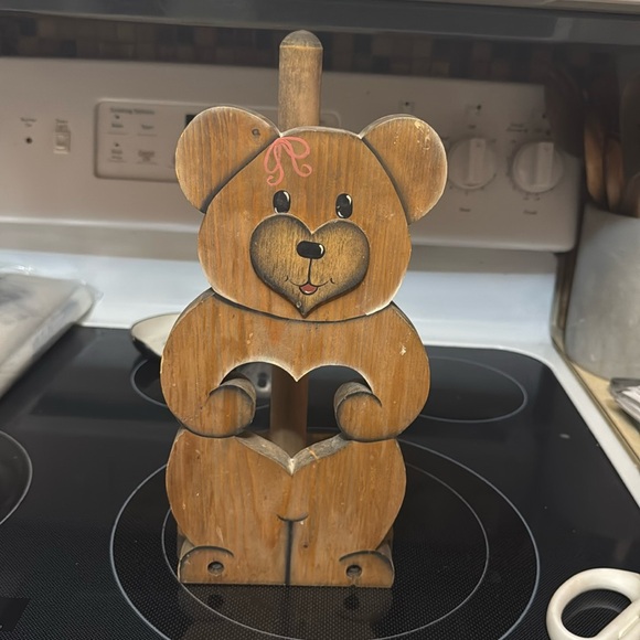 Wooden bear paper towel holder - Picture 1 of 3